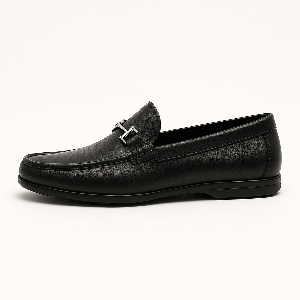 Κλασικά Δερμάτινα Loafers με Μεταλλική Λεπτομέρεια