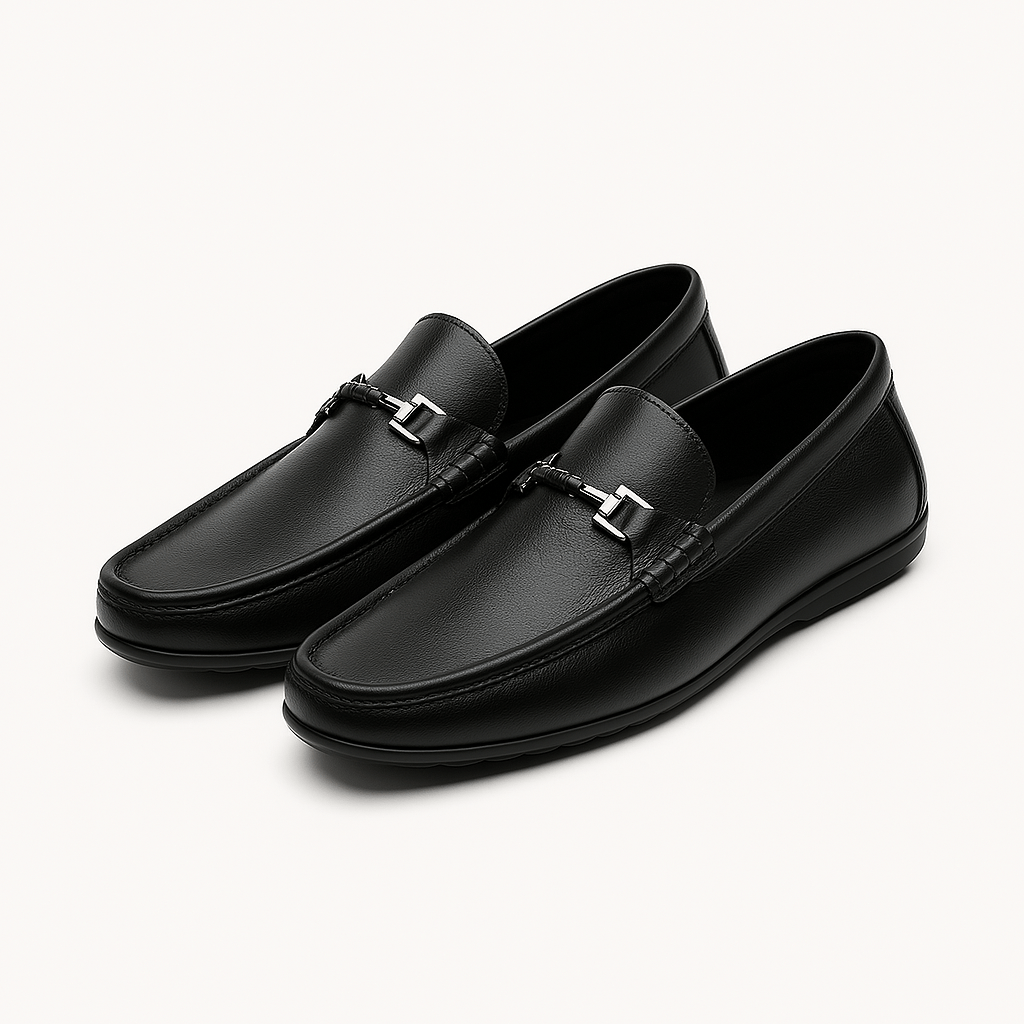Κλασικά Δερμάτινα Loafers με Μεταλλική Λεπτομέρεια